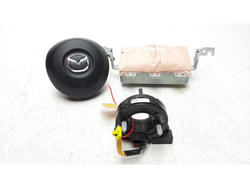 Recambio de airbag delantero izquierdo para mazda 3 lim. () 2.2 turbodiesel cat referencia OEM IAM 0080P1110022 0589P1000235 KD4