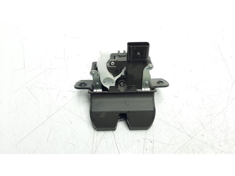 Recambio de cerradura maletero / porton para hyundai tucson 1.6 cat referencia OEM IAM 81230D3000  