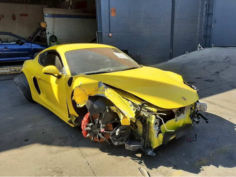 porsche cayman (typ 981c) del año 2015