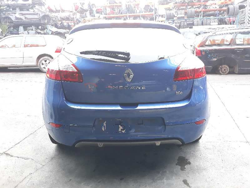 renault megane iii berlina 5 p del año 2013