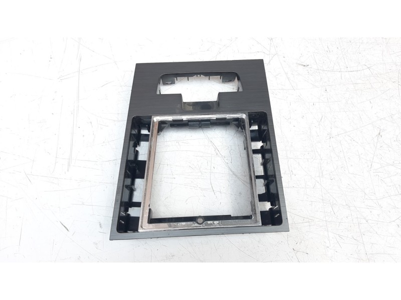 Recambio de moldura para skoda superb combi (3v5) 2.0 tdi referencia OEM IAM 3V1863212  