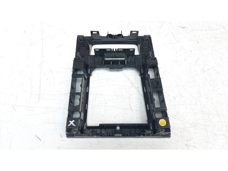 Recambio de moldura para skoda superb combi (3v5) 2.0 tdi referencia OEM IAM 3V1863212  