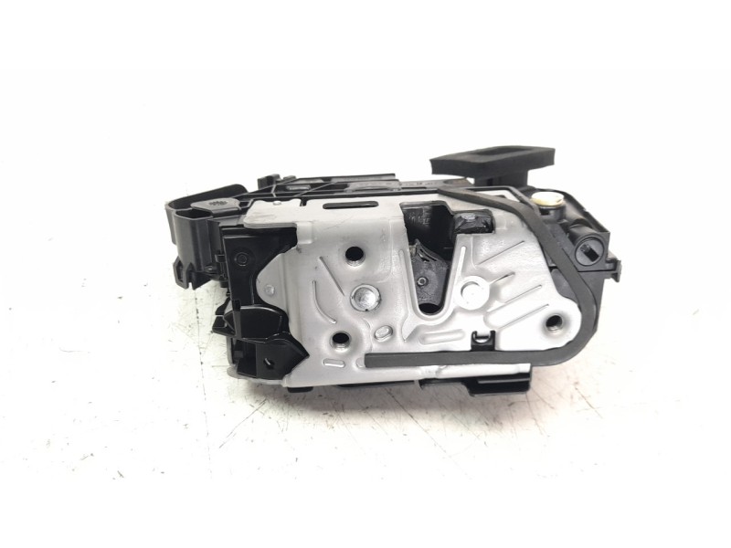 Recambio de cerradura puerta trasera derecha para seat ateca (khp) fr referencia OEM IAM 5TA839016Q  