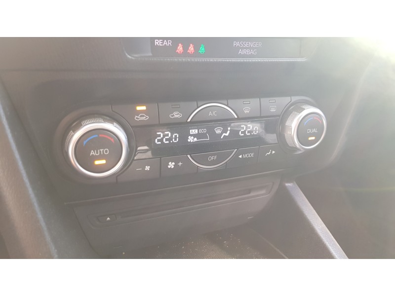 Recambio de mando climatizador para mazda 3 lim. () 2.2 turbodiesel cat referencia OEM IAM BHR161190E VPDALH18C612AF 