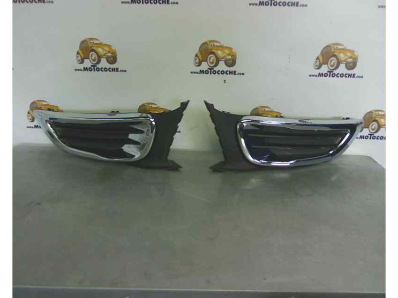 Recambio de rejilla paragolpes delantero para citroen c3 picasso referencia OEM IAM 742255  CI7052122