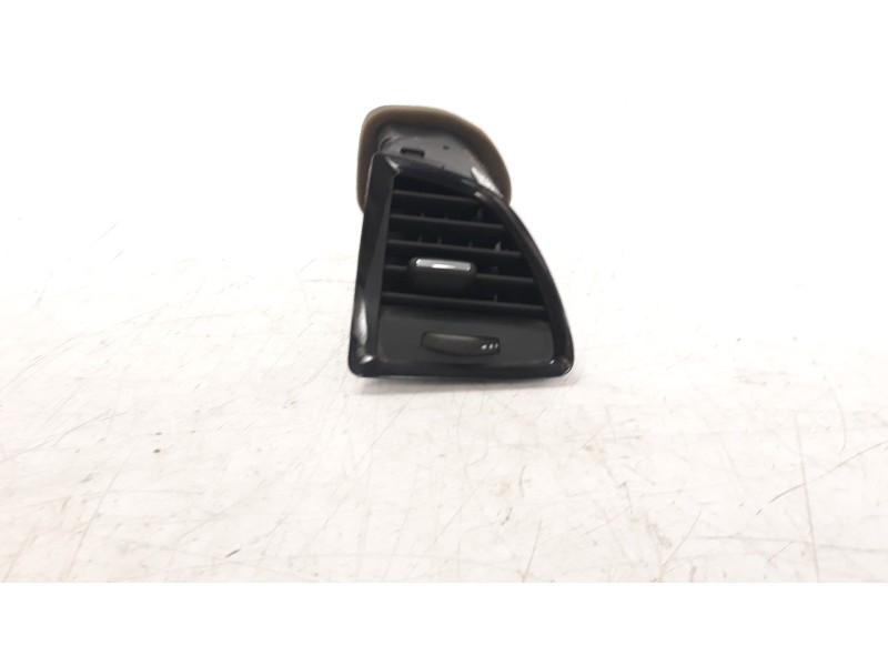Recambio de rejilla aireadora para opel astra j gtc biturbo referencia OEM IAM 13417616  