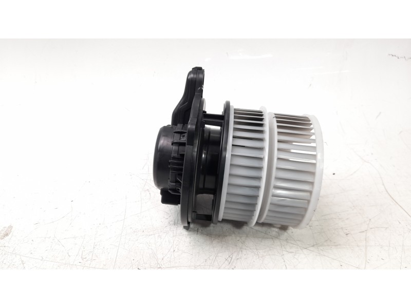 Recambio de ventilador calefaccion para hyundai tucson (nx) maxx 2wd referencia OEM IAM 97113P2000  