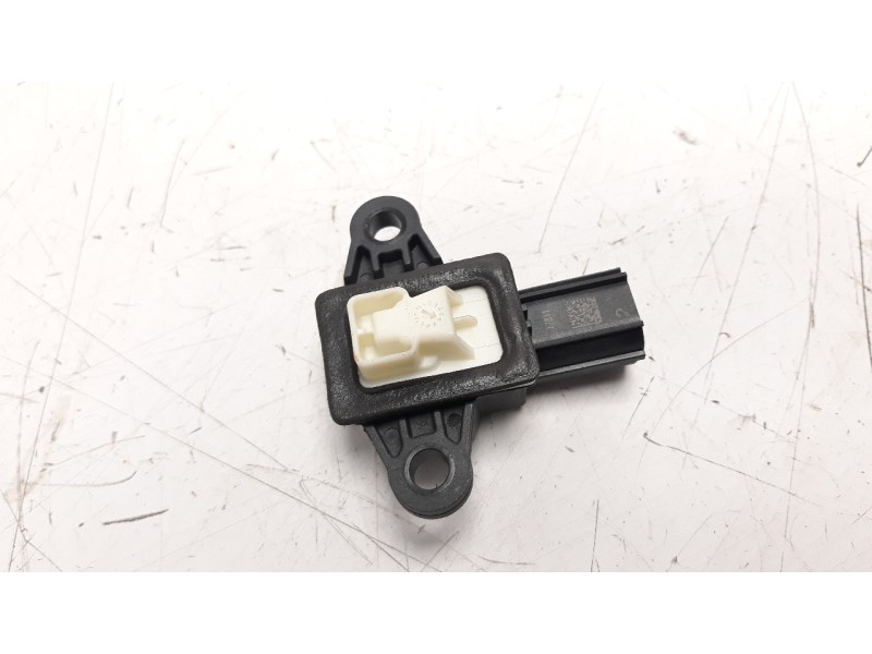 Recambio de sensor para land rover evoque 2.0 turbo cat referencia OEM IAM BJ3214C676AA  
