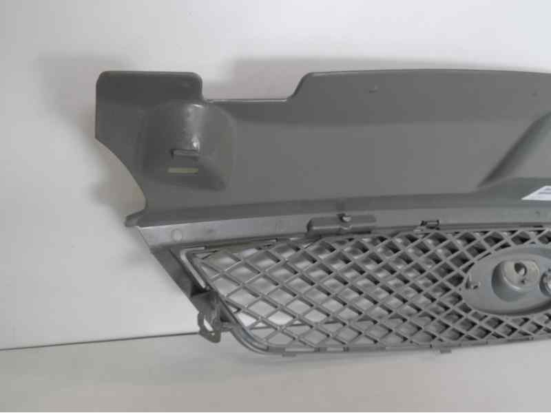 Recambio de rejilla delantera para ford mondeo berlina (ge) referencia OEM IAM 1357021 FD1092001 30400000