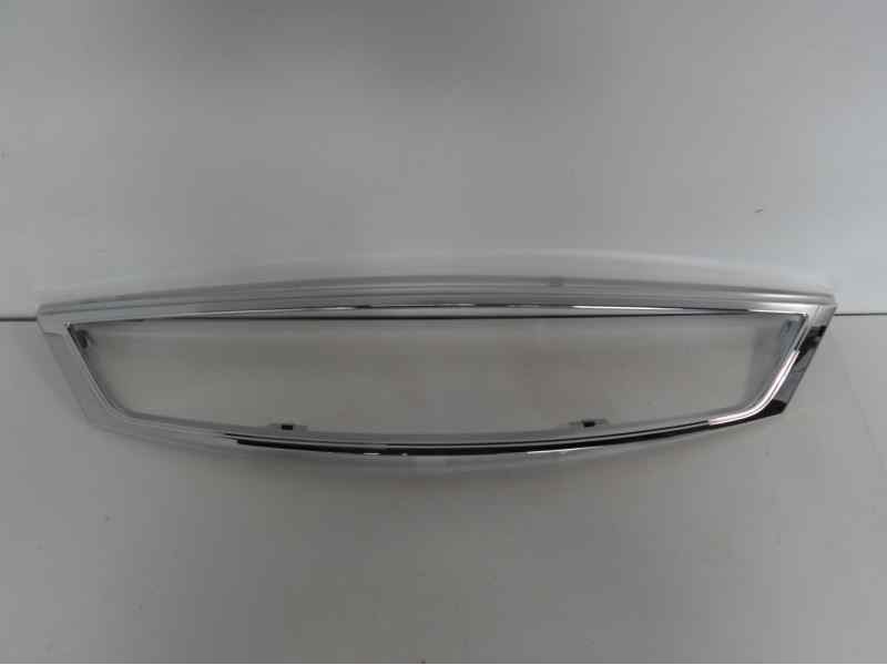 Recambio de rejilla delantera para ford mondeo berlina (ge) referencia OEM IAM 1323911 FD1092305 30400008