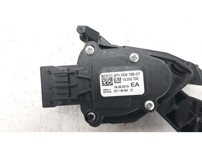 Recambio de potenciometro pedal para opel astra j gtc biturbo referencia OEM IAM 6PV00976507 13252702 