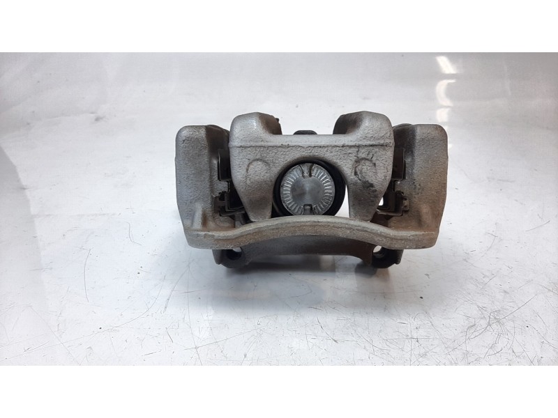 Recambio de pinza de freno trasera izquierda para hyundai tucson 1.6 cat referencia OEM IAM 58210D7710  
