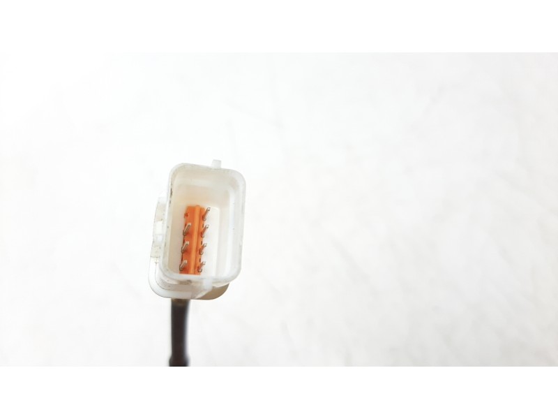 Recambio de maneta exterior porton para hyundai tucson 1.6 cat referencia OEM IAM 8737207010  