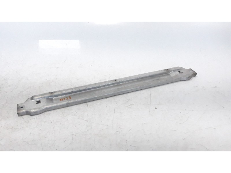 Recambio de travesaño inferior para porsche 911 (typ 997) carrera s coupe referencia OEM IAM 99750448500  