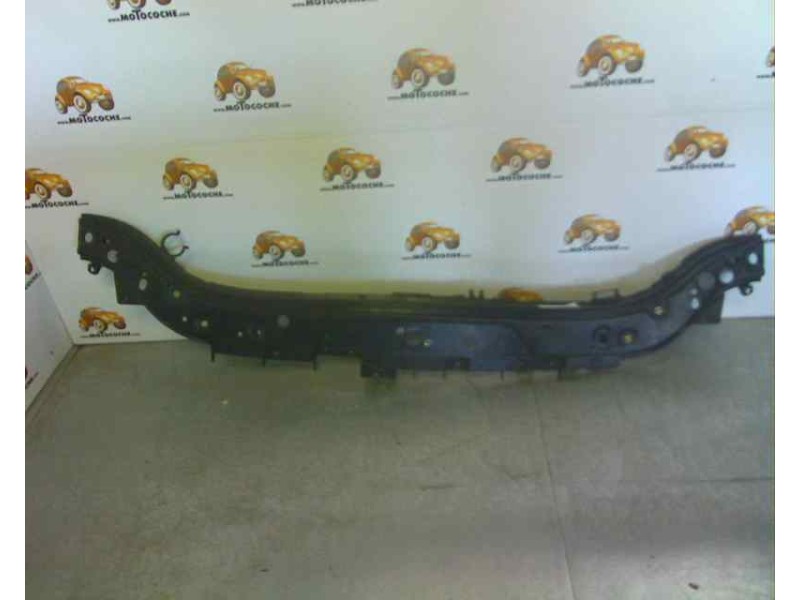 Recambio de travesaño superior para renault megane ii berlina 5p referencia OEM IAM 8200137494 109193875 RN4203201