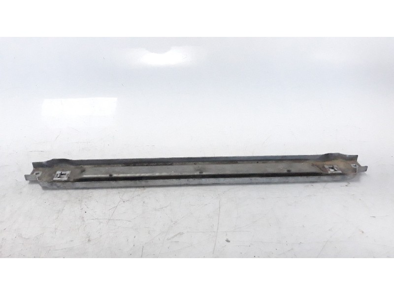 Recambio de travesaño inferior para porsche 911 (typ 997) carrera s coupe referencia OEM IAM 99750448500  