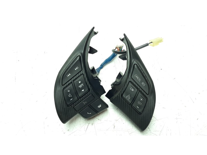 Recambio de mando volante para mazda 3 lim. () 2.2 turbodiesel cat referencia OEM IAM BNP475J303 BNP475J301 