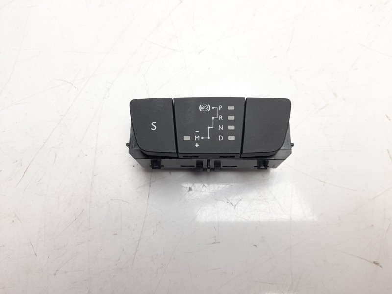 Recambio de modulo electronico para citroen c3 elle referencia OEM IAM 98181932ZD  