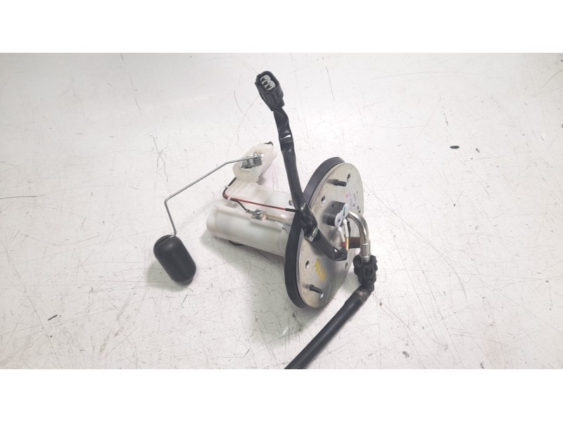 Recambio de bomba combustible para honda cb 500 xa referencia OEM IAM UCT35HU61G 16700MJWJ83 