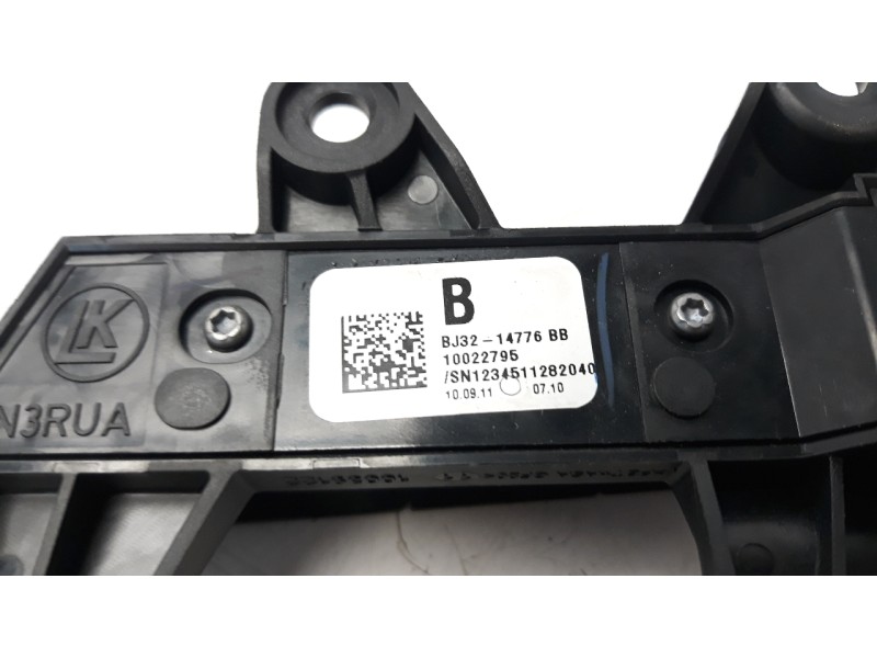Recambio de interruptor para land rover evoque 2.0 turbo cat referencia OEM IAM BJ3214776BB  