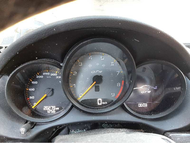 porsche cayman (typ 981c) del año 2015