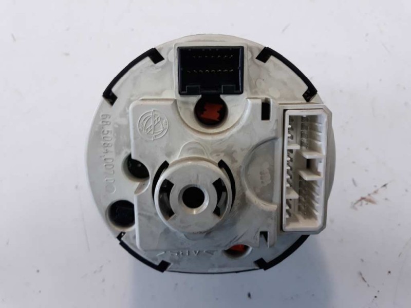 Recambio de cuadro instrumentos para alfa romeo 156 (116) 2.0 t.spark distinctive referencia OEM IAM 60658085  