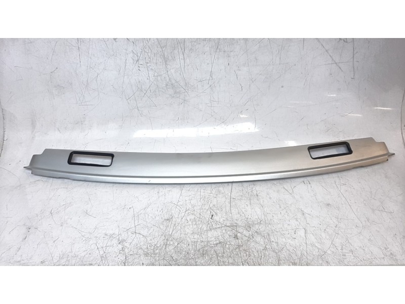 Recambio de moldura para mercedes-benz clase e cabrio (bm 238) 2.0 cdi cat referencia OEM IAM A2056905802  