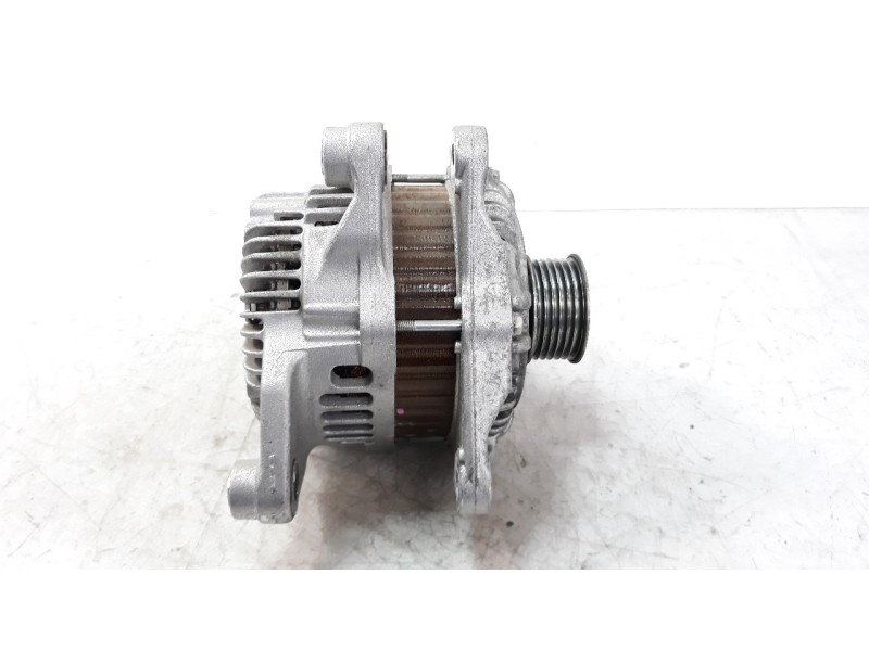 Recambio de alternador para mazda cx-3 2.0 cat referencia OEM IAM P31H18300B ALF520453 
