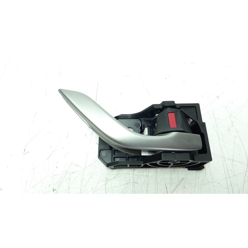 Recambio de maneta interior delantera derecha para mazda 3 lim. () 2.2 turbodiesel cat referencia OEM IAM KD53T8314  