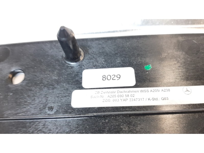 Recambio de moldura para mercedes-benz clase e cabrio (bm 238) 2.0 cdi cat referencia OEM IAM A2056905802  