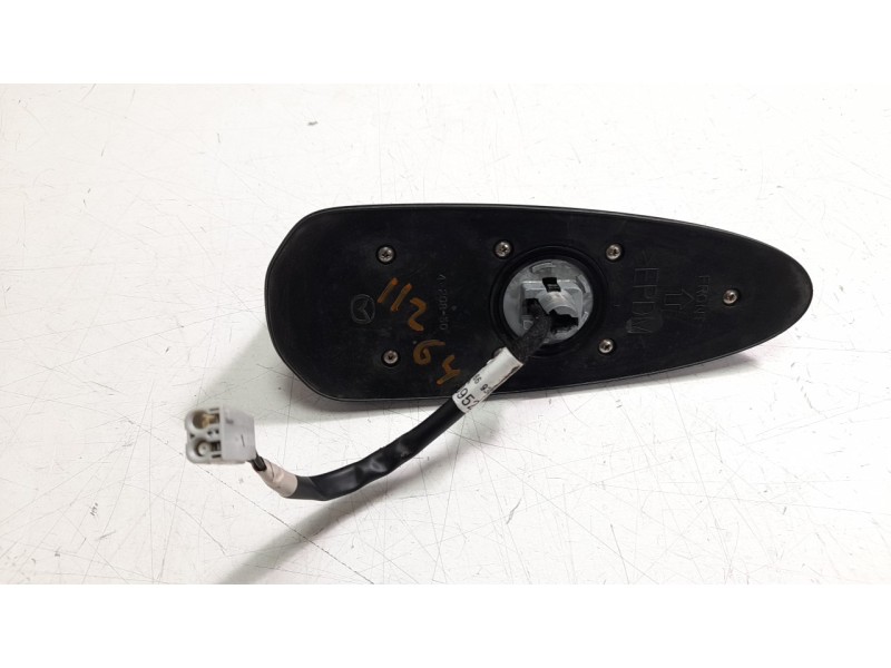 Recambio de antena para mazda cx-3 2.0 cat referencia OEM IAM GML86693013  