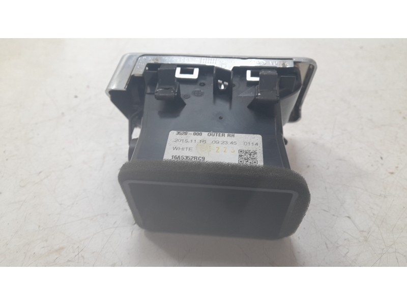 Recambio de aireador derecho para land rover discovery sport (l550) 2.0 d 4x4 referencia OEM IAM FK72018B09AD  