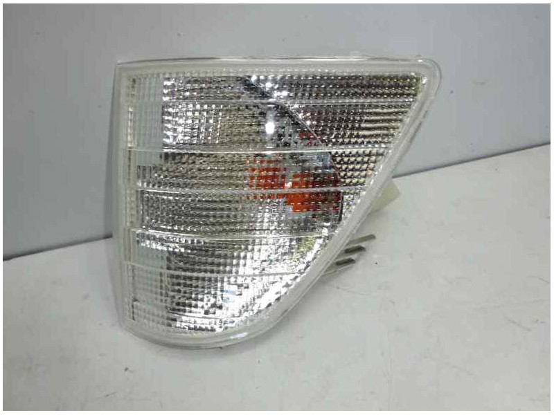 Recambio de piloto delantero izquierdo para mercedes-benz sprinter (w901,w904) caja cerr. referencia OEM IAM 9018200121 103F1319