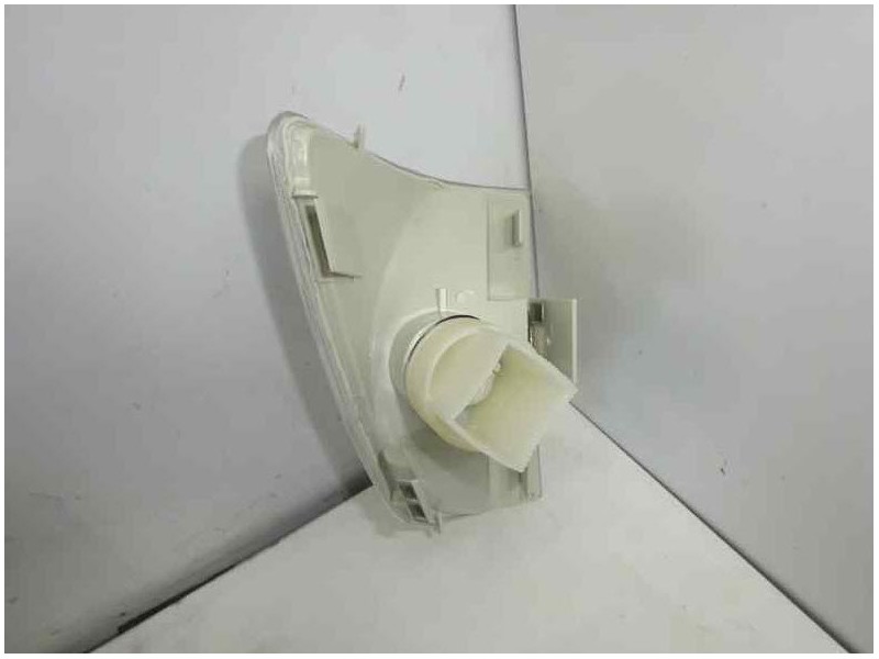 Recambio de piloto delantero izquierdo para mercedes-benz sprinter (w901,w904) caja cerr. referencia OEM IAM 9018200121 103F1319