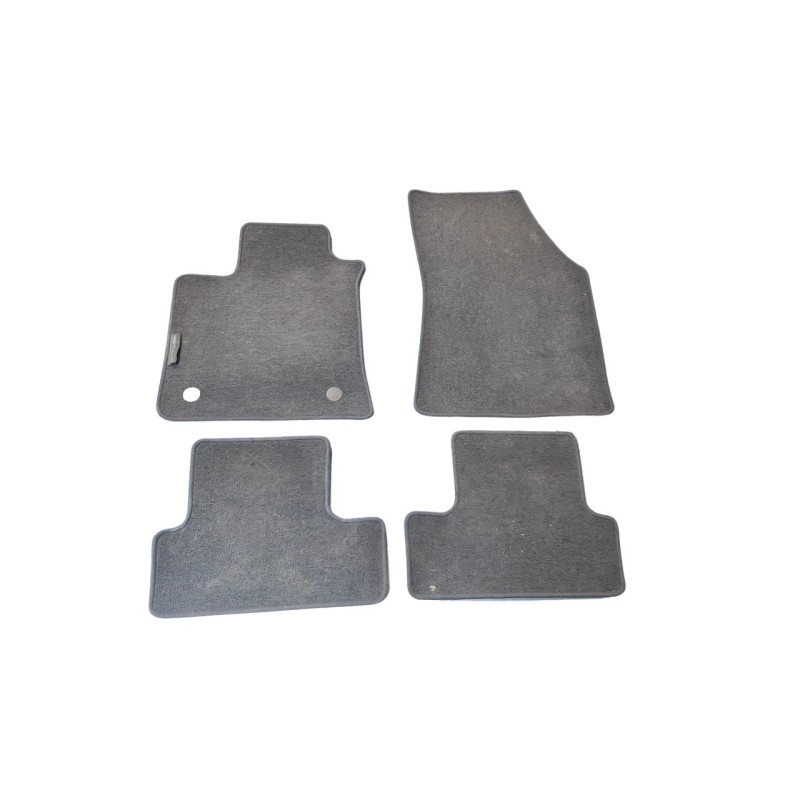 Recambio de juego alfombrillas para renault megane iv berlina 5p 1.5 blue dci diesel fap referencia OEM IAM 100315595  