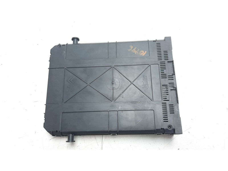 Recambio de caja reles / fusibles para citroen c3 picasso exclusive referencia OEM IAM 9666952380  