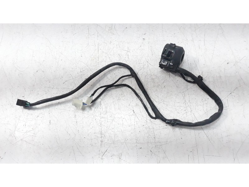 Recambio de piña luces izquierda para sym jet 14 125 referencia OEM IAM 35200XN1000  