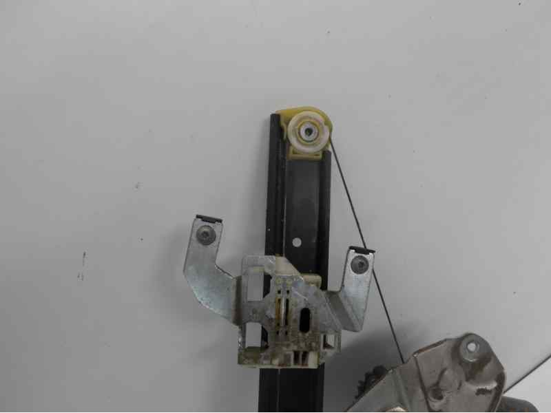 Recambio de elevalunas trasero derecho para audi a6 berlina (4b2) 2.5 tdi referencia OEM IAM 00141902  