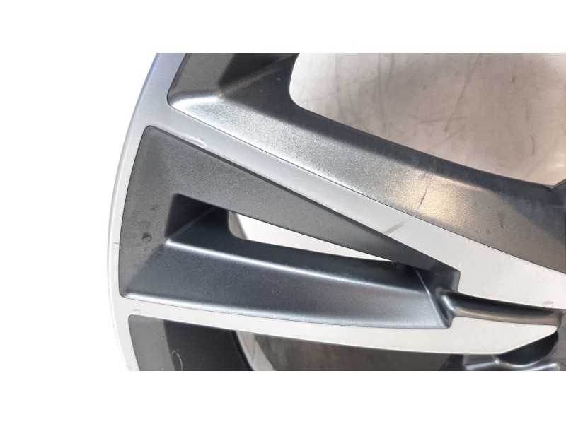 Recambio de llanta para seat ateca (khp) fr referencia OEM IAM 575601025G  