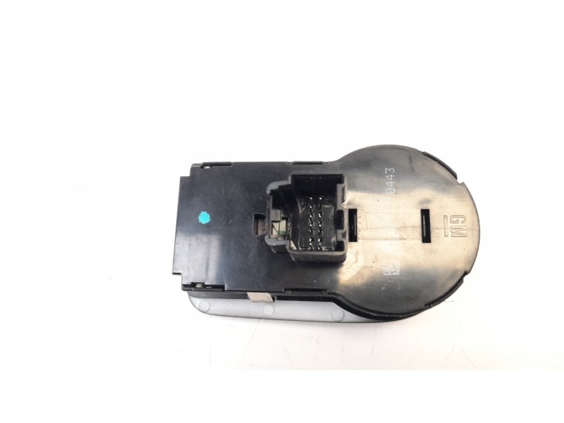 Recambio de mando luces para opel corsa e 1.4 referencia OEM IAM 13470443  