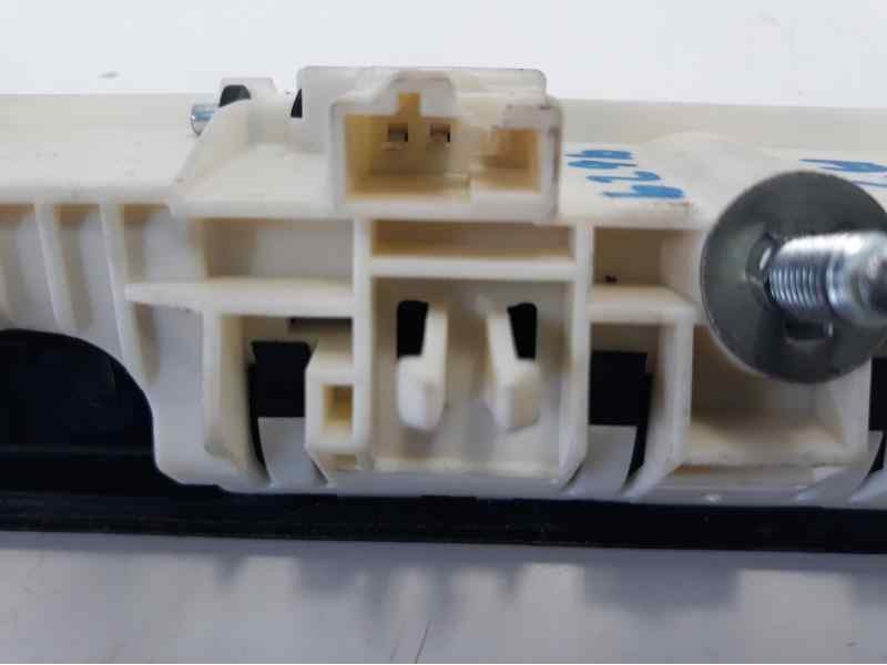 Recambio de maneta exterior porton para audi a3 sedán(8vs) attraction referencia OEM IAM 5N0827566  