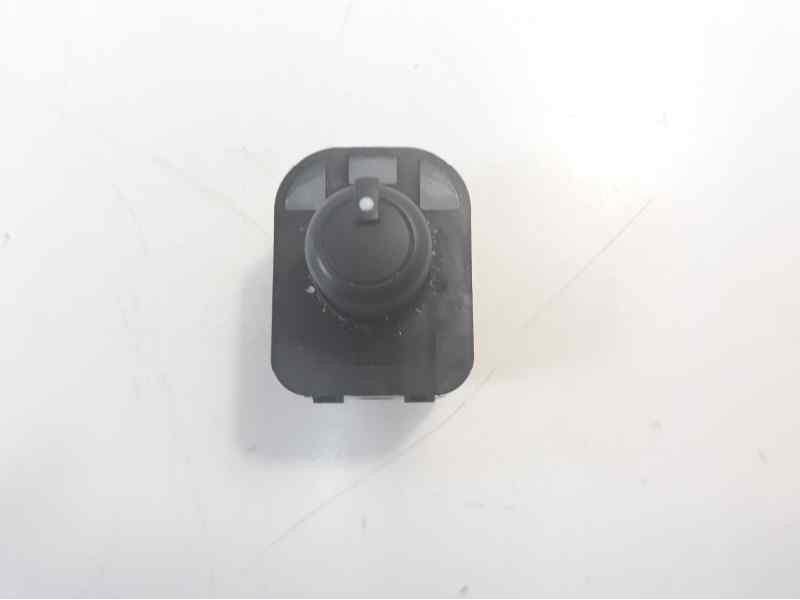 Recambio de mando retrovisor para audi a3 sedán(8vs) attraction referencia OEM IAM 8V0959565  
