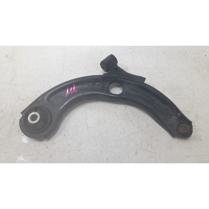 Recambio de brazo limpia delantero izquierdo para mazda 2 hatchback (dl, dj) 1.5 skyactiv-g referencia OEM IAM DFR534300B  