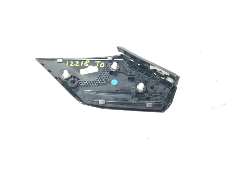 Recambio de piloto trasero derecho para citroën c4 iii (ba_, bb_, bc_) 1.2 puretech 130 (bahnsa, bahnsb) referencia OEM IAM 9835
