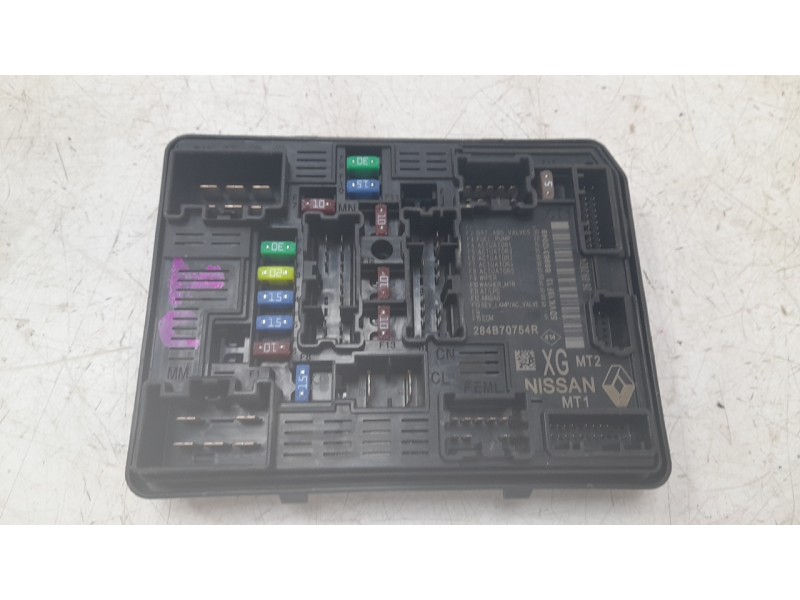 Recambio de caja reles / fusibles para dacia duster iii eco-g 100 essential referencia OEM IAM 284B70754R  
