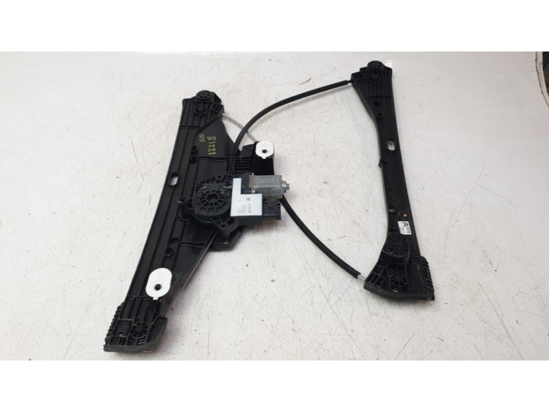 Recambio de mando elevalunas delantero derecho para citroën c4 iii (ba_, bb_, bc_) 1.2 puretech 130 (bahnsa, bahnsb) referencia 