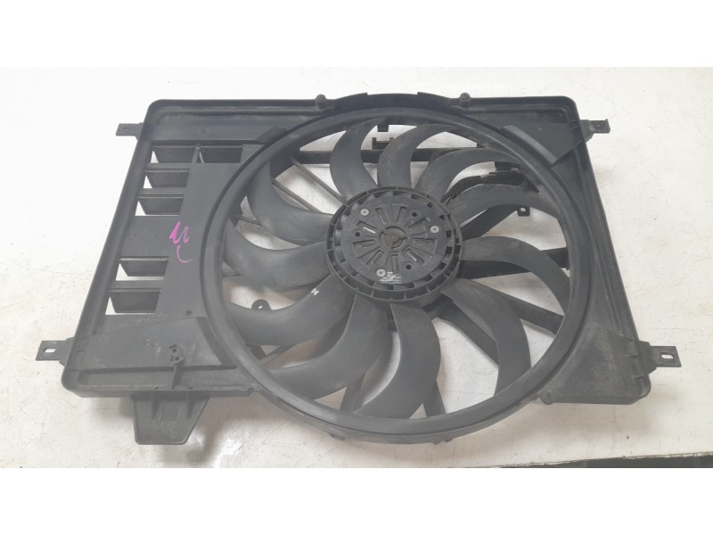 Recambio de electroventilador para land rover discovery sport (l550) 2.0 d 4x4 referencia OEM IAM GJ328C607BB  