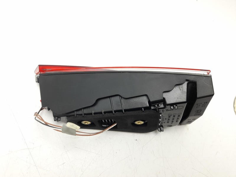 Recambio de piloto trasero derecho interior para skoda fabia iv (pj3) 1.0 mpi referencia OEM IAM 6VE945308A  