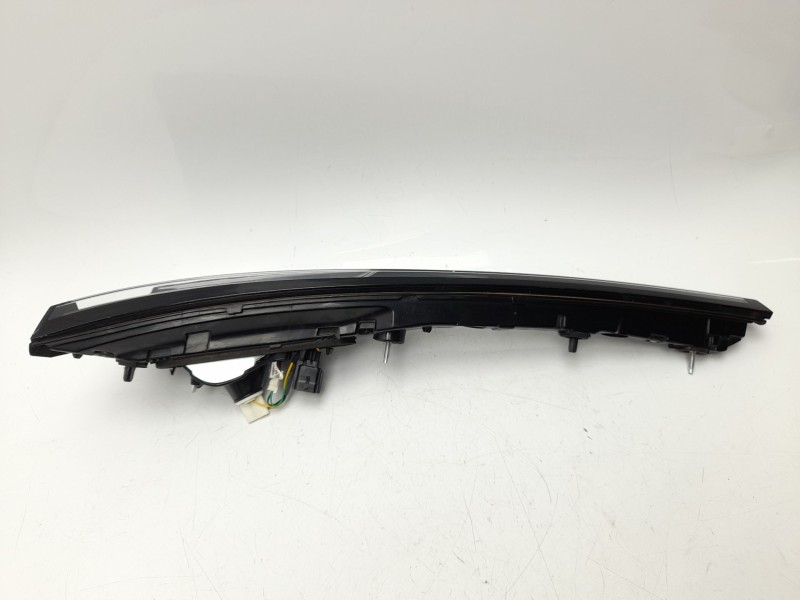 Recambio de piloto trasero derecho interior para renault arkana i (lcm_, ldn_) 1.3 tce 140 (ldn0) referencia OEM IAM 265502284R 