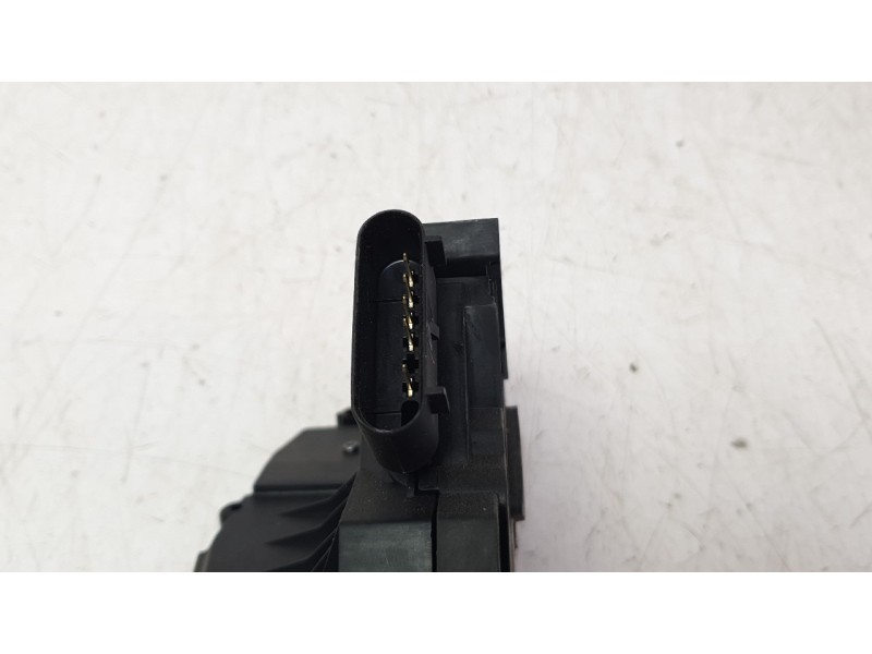 Recambio de cerradura puerta delantera derecha para ford c-max (ceu) business edition referencia OEM IAM AM5AU21812DF  